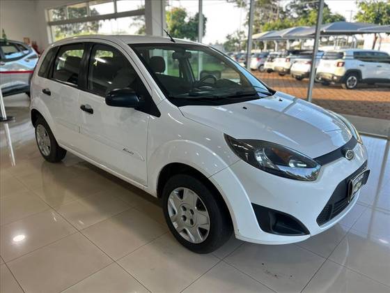 FORD FIESTA 1.0 ROCAM HATCH 8V FLEX 4P MANUAL FORD FIESTA 1.0 ROCAM HATCH 8V FLEX 4P MANUAL